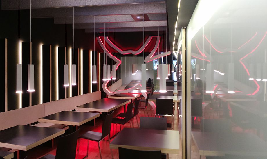 Ejecución de Obra de Reforma de Local para Restaurante Hamburguesa Nostra en Madrid.